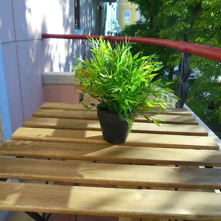 Alfama 3b - Balby's Bed & Breakfast 3*