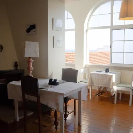 Alfama 3b - Balby's فندق مبيت وإفطار 3*